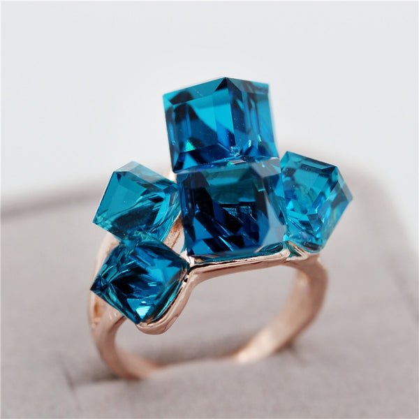Ladies Crystal Engagement Ring - mosquito-blue.myshopify.com